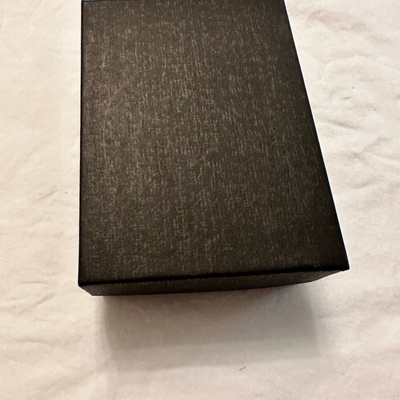 🎉Fun Little Gift ‘The Giving Bowl’ NWT - Picture 6 of 6